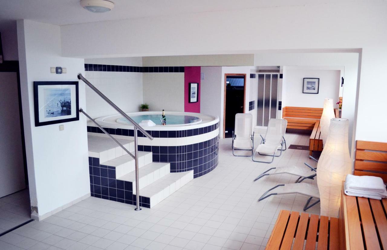Hotel S-Centrum Benesov  Exterior photo
